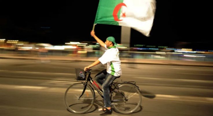 drapeau-Algérie-tours